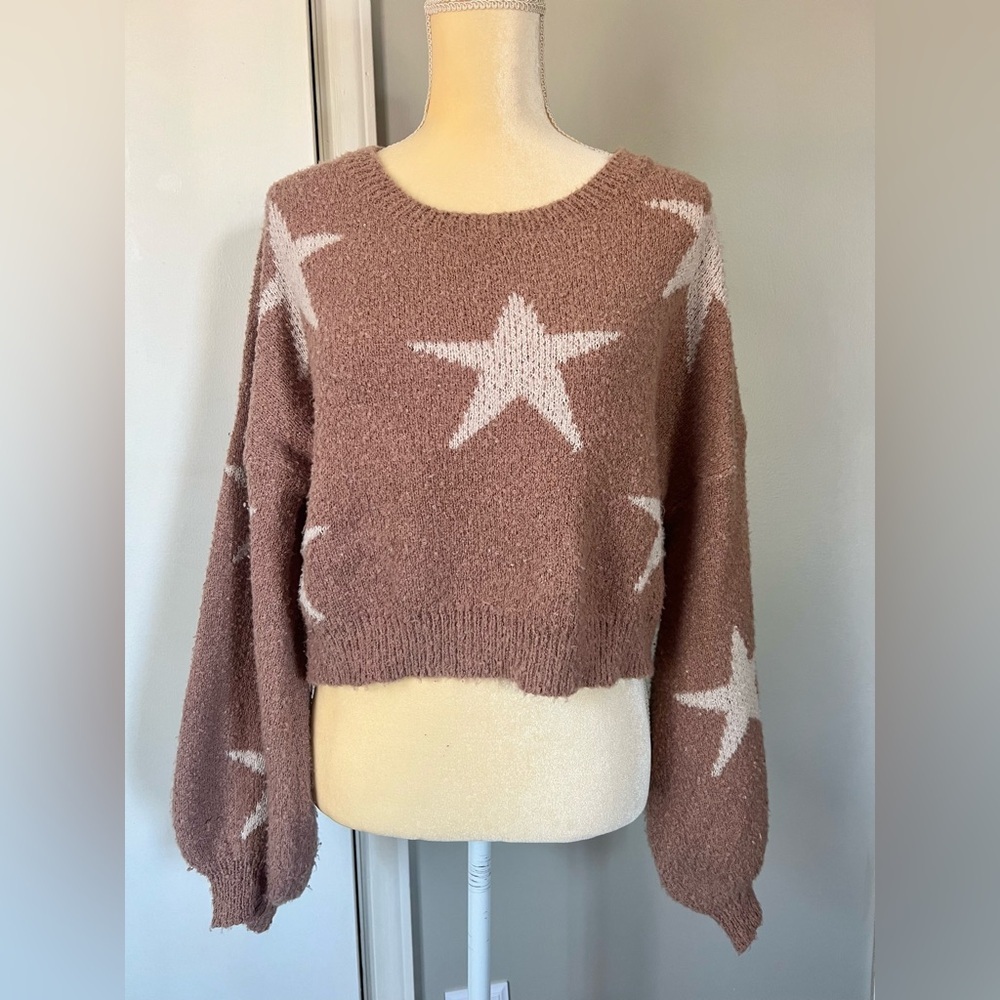 Altar’d State Woman’s Rose Pink White Star Super Soft & Cozy Cropped Sweater S